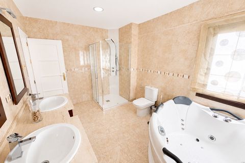 Villa in Antequera, Malaga, Antequera - € 515.000 | Ref: R5058454 - foto 29